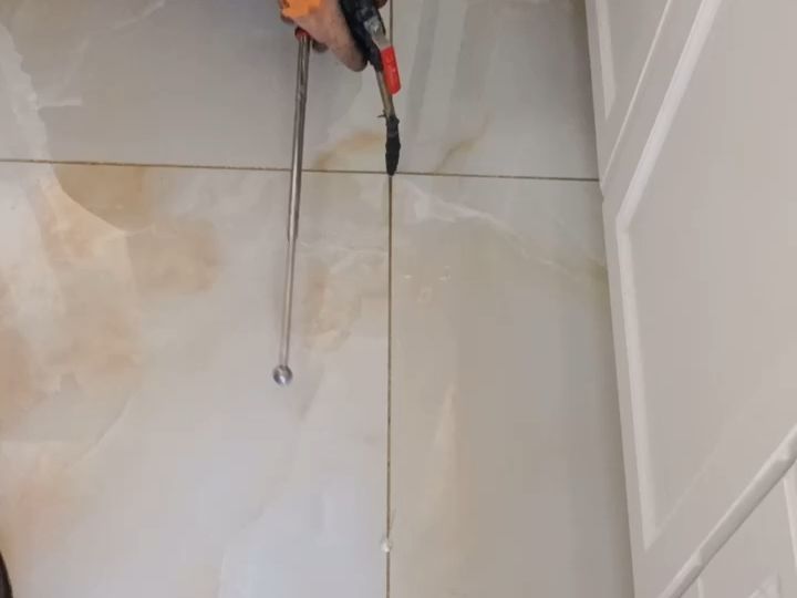 墙砖空鼓最佳补救方法灌浆(针对近两年墙砖空鼓的现象的维修方法)